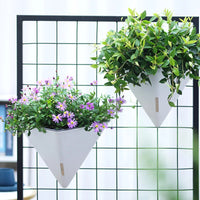 Fashion Triangular Wall Mounted Flower Pots Self Watering Hanging Basin for Plants Lazy Flowerpot Office Home Garden Accessories